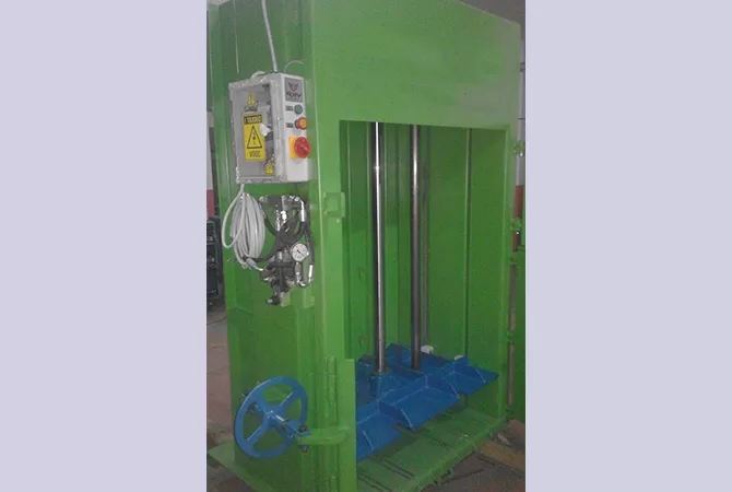 balya pres makinası, dikey balya pres makinası, yatay balya pres makinası