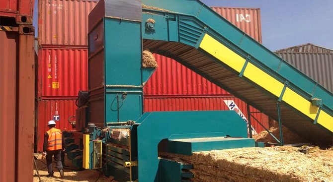 Kağıt Balya Pres Makinaları; genellikle büyük ölçekli fabrikalarda kullanılır. Kâğıt fabrikalarında üretim yapılırken birçok kâğıt atık olarak ayrıştırılmaktadır.