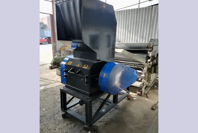 geri dönüşüm makinaları ve plastik kırma makinaları