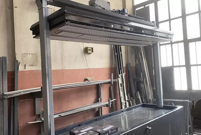 asansörlü-kuyumcu-vitrin-kasası