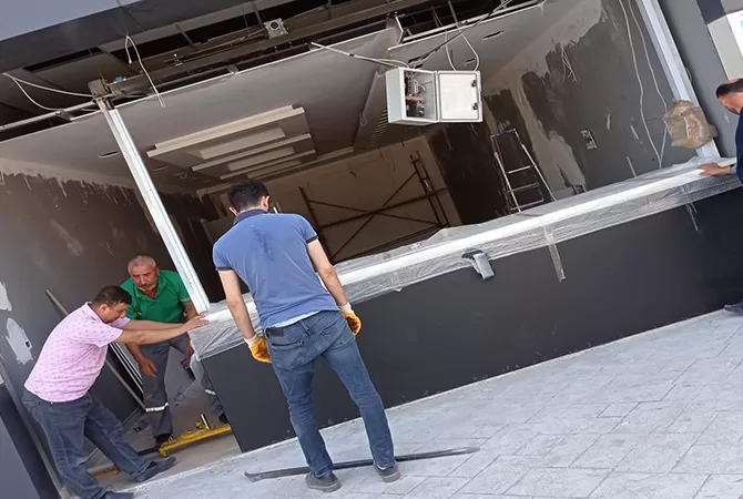 asansörlü-kuyumcu-vitrin-kasası