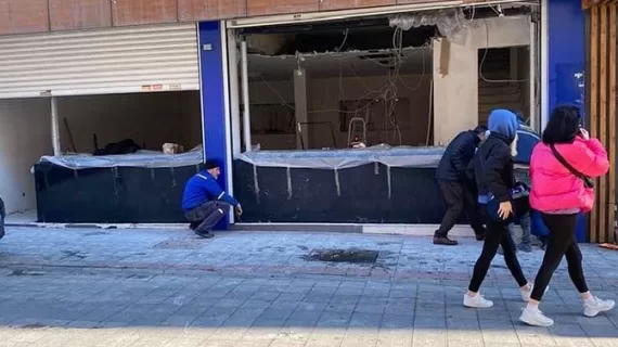 asansörlü-kuyumcu-vitrin-kasası